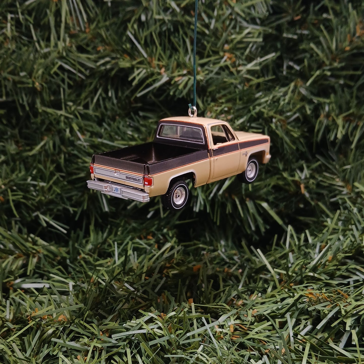 Chevy 1985 Silverado Ornament Christmas Gift Chevrolet Fleetside Short Bed Truck Tan Dark-Brown