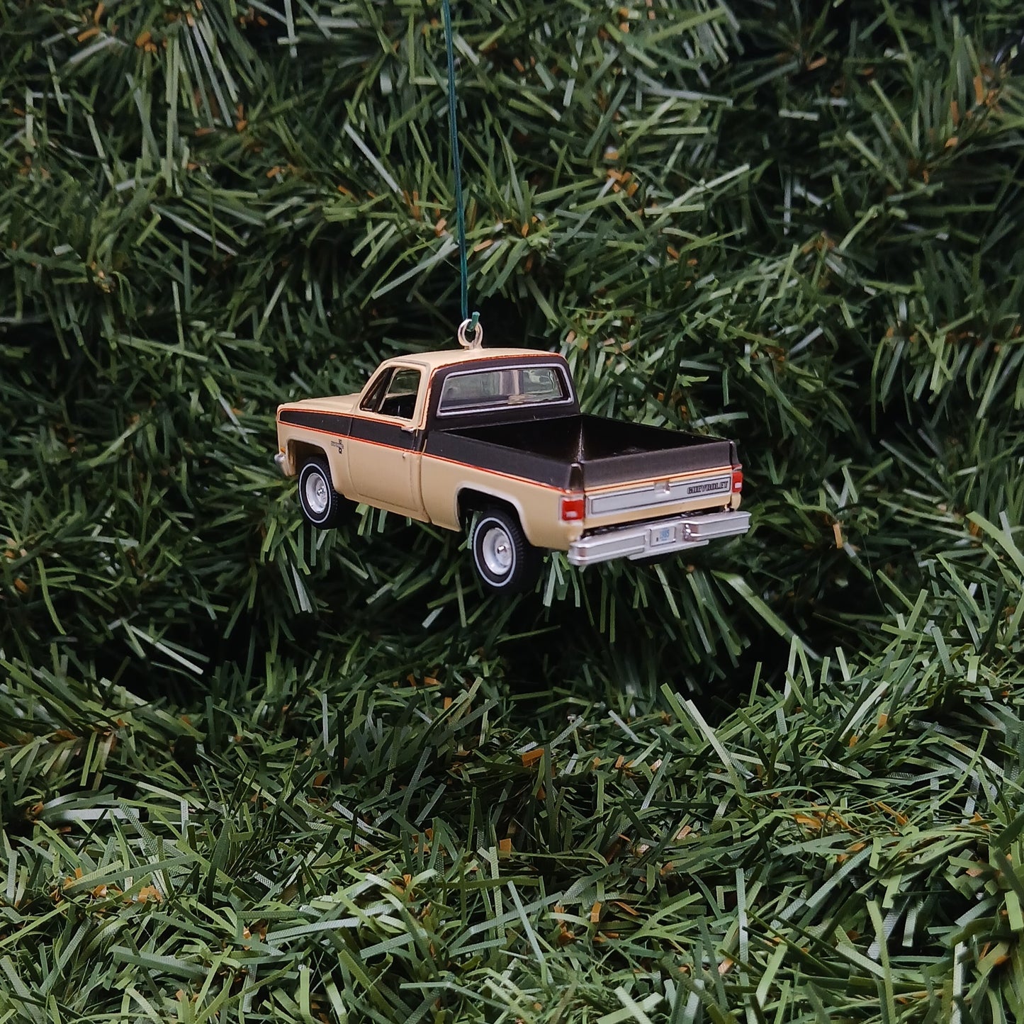 Chevy 1985 Silverado Ornament Christmas Gift Chevrolet Fleetside Short Bed Truck Tan Dark-Brown