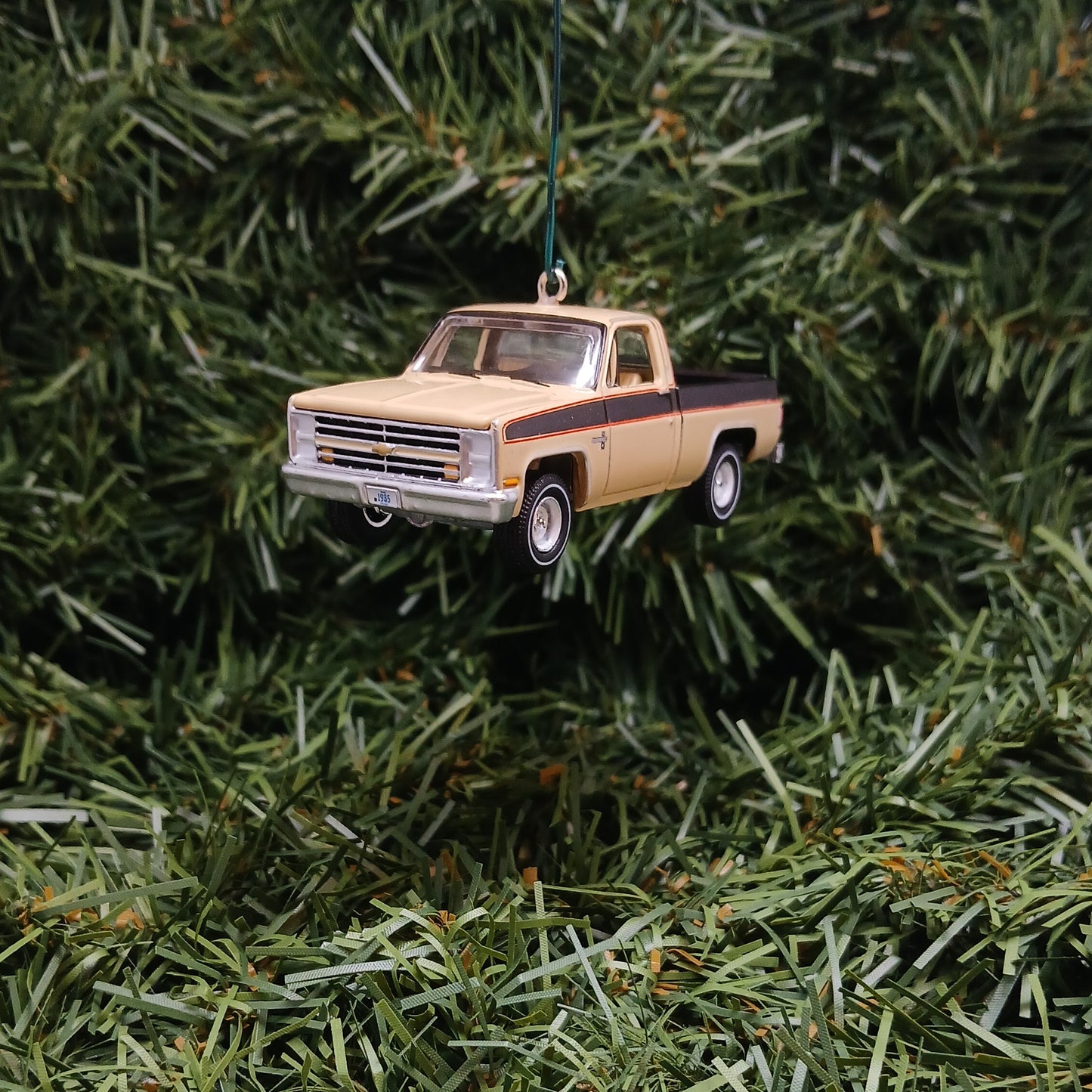Chevy 1985 Silverado Ornament Christmas Gift Chevrolet Fleetside Short Bed Truck Tan Dark-Brown
