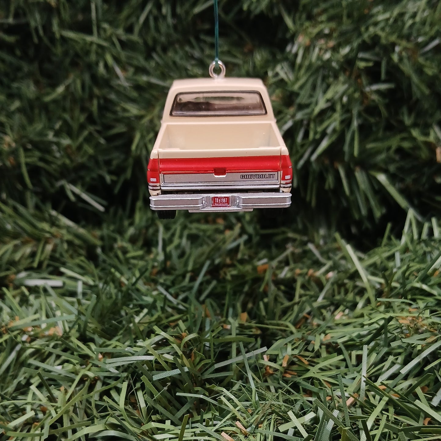 Chevy 1987 R10 Truck Ornament Christmas Gift Chevrolet Fleetside Short Bed Truck Tan Bright-Red