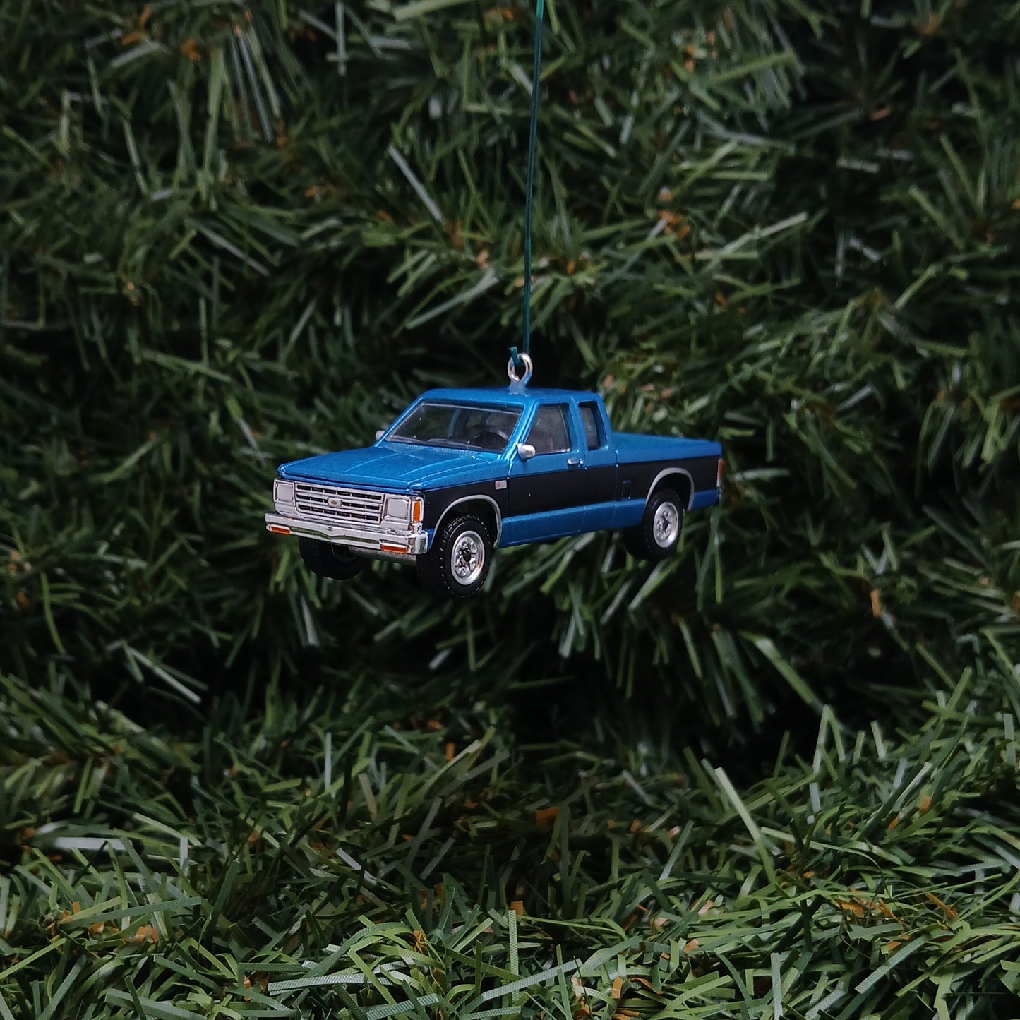 CHEVY 1988 S-10 Truck Ornament Christmas Gift Chevrolet S10 Pickup Blue Black 1982-1993