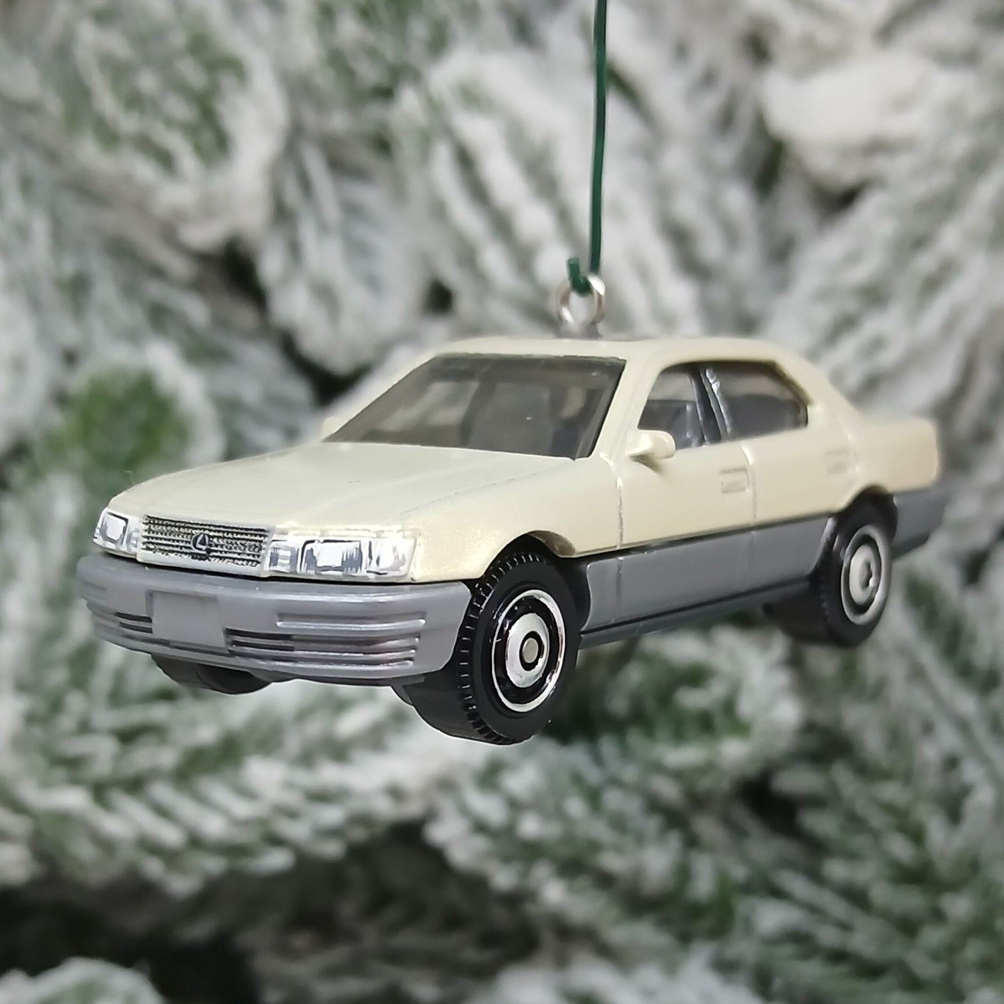 LEXUS LS 400 Ornament Christmas Gift Xmas Tree Decoration Green Beige Black 1994