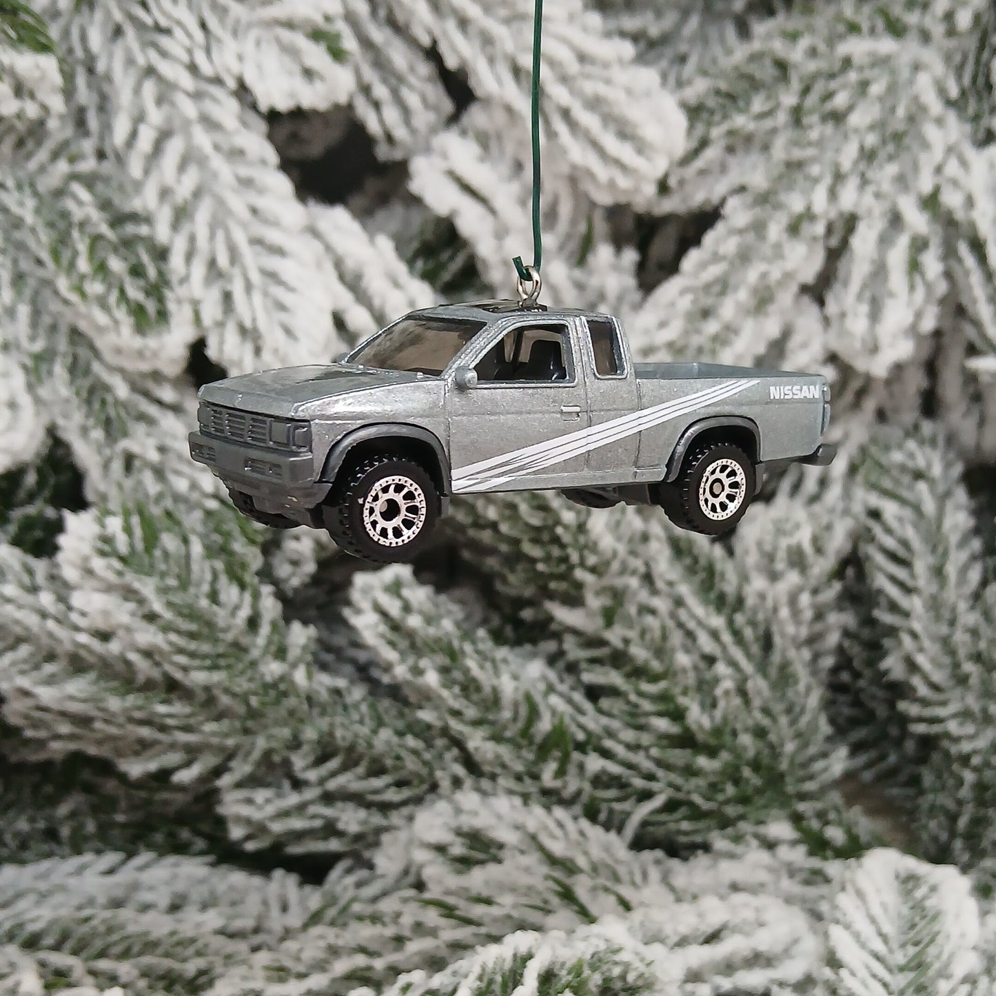 NISSAN Hardbody Truck Ornament Christmas Tree Gift Decoration 1986-1997 Silver White