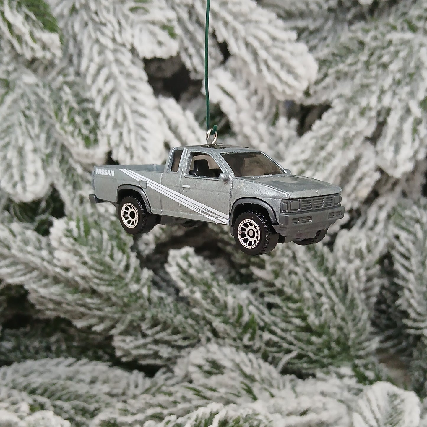 NISSAN Hardbody Truck Ornament Christmas Tree Gift Decoration 1986-1997 Silver White