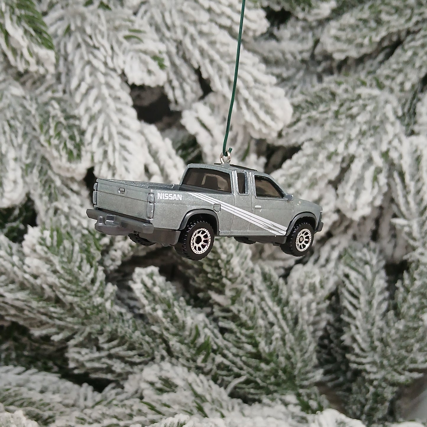 NISSAN Hardbody Truck Ornament Christmas Tree Gift Decoration 1986-1997 Silver White