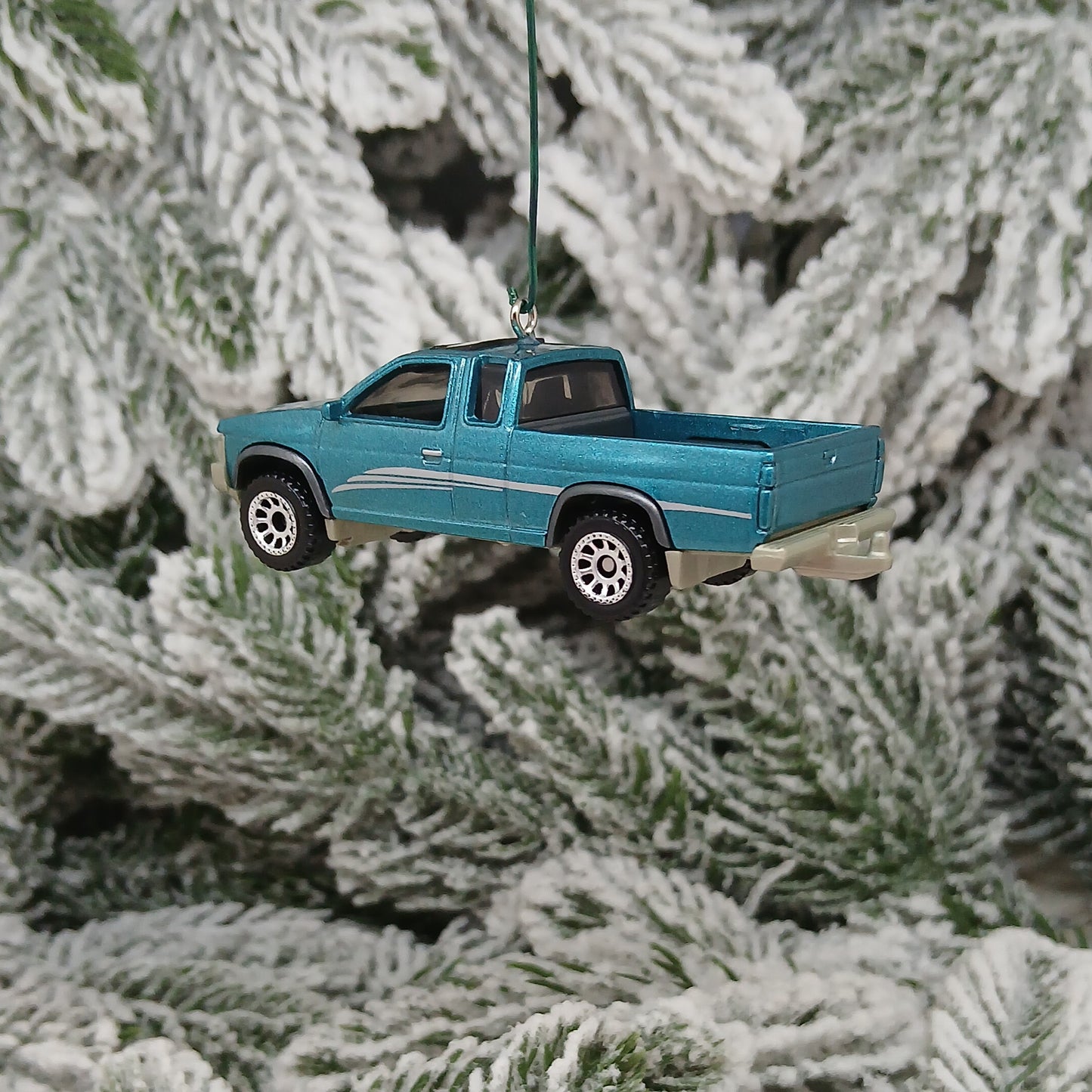NISSAN Hardbody Truck Ornament Christmas Tree Gift Decoration 1986-1997 Teal White