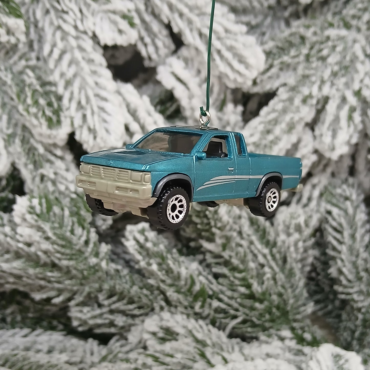 NISSAN Hardbody Truck Ornament Christmas Tree Gift Decoration 1986-1997 Teal White