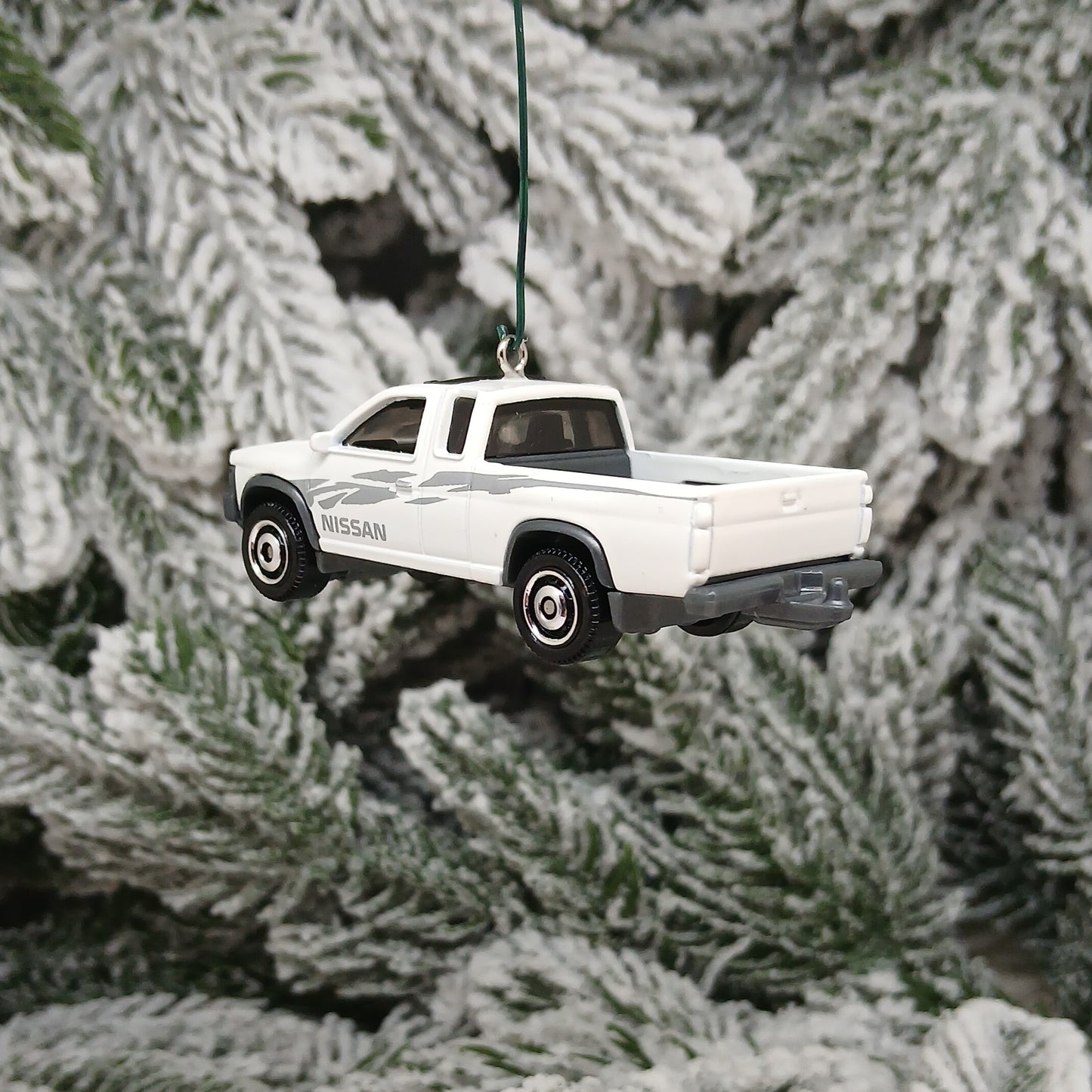 NISSAN Hardbody Truck Ornament Christmas Tree Gift Decoration 1986-1997 Silver White