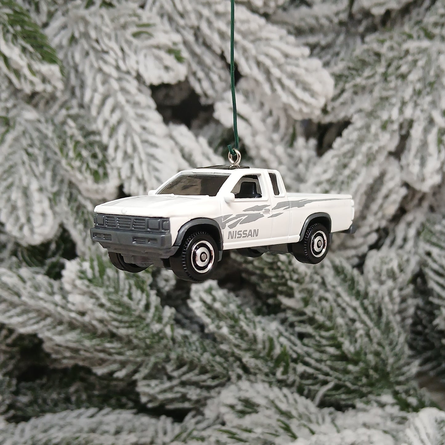 NISSAN Hardbody Truck Ornament Christmas Tree Gift Decoration 1986-1997 Silver White
