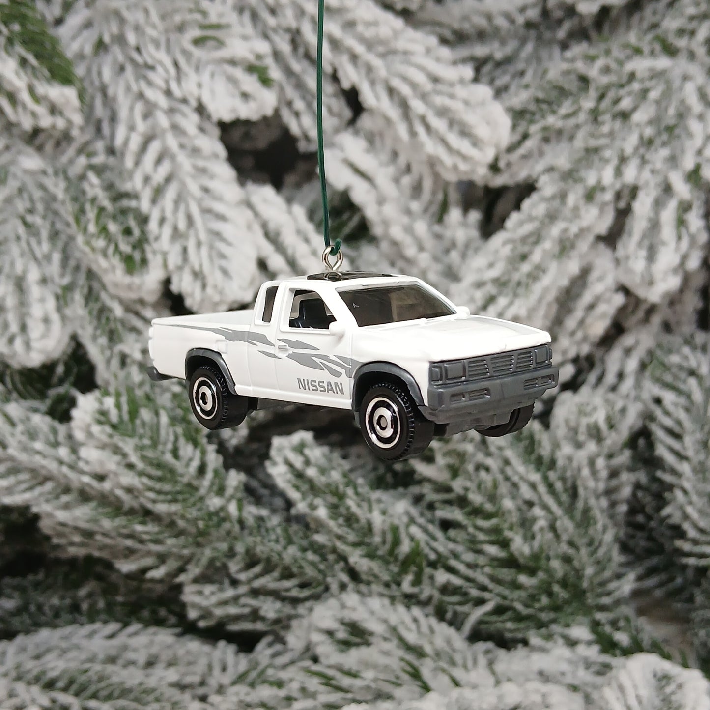 NISSAN Hardbody Truck Ornament Christmas Tree Gift Decoration 1986-1997 Silver White