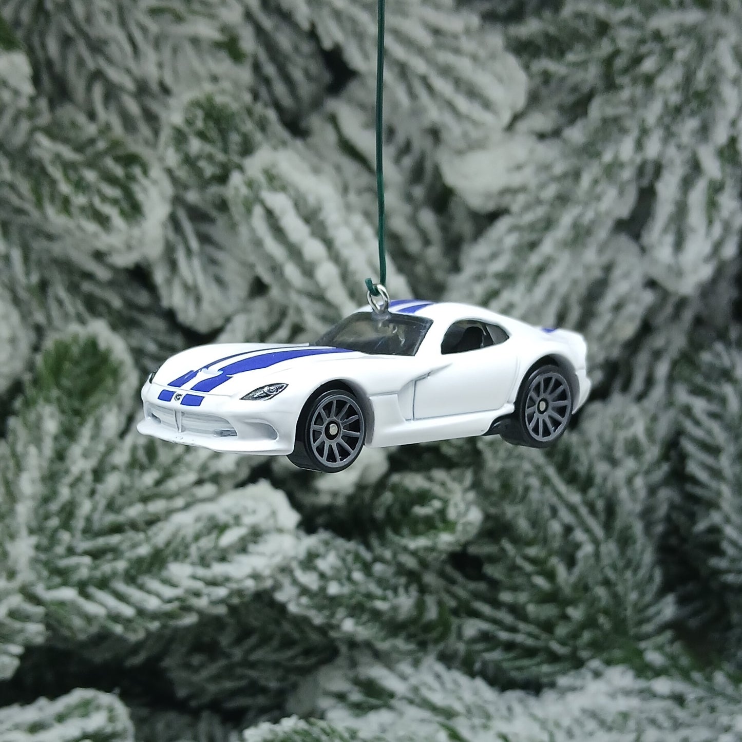 DODGE VIPER GTS Ornament Christmas Tree Decoration Unique Gift Idea 1996 - 2002 White