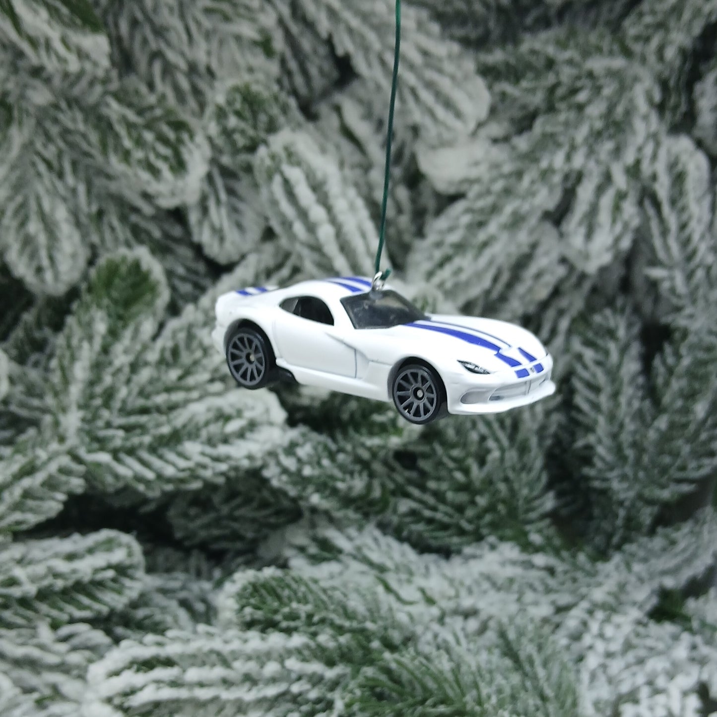 DODGE VIPER GTS Ornament Christmas Tree Decoration Unique Gift Idea 1996 - 2002 White