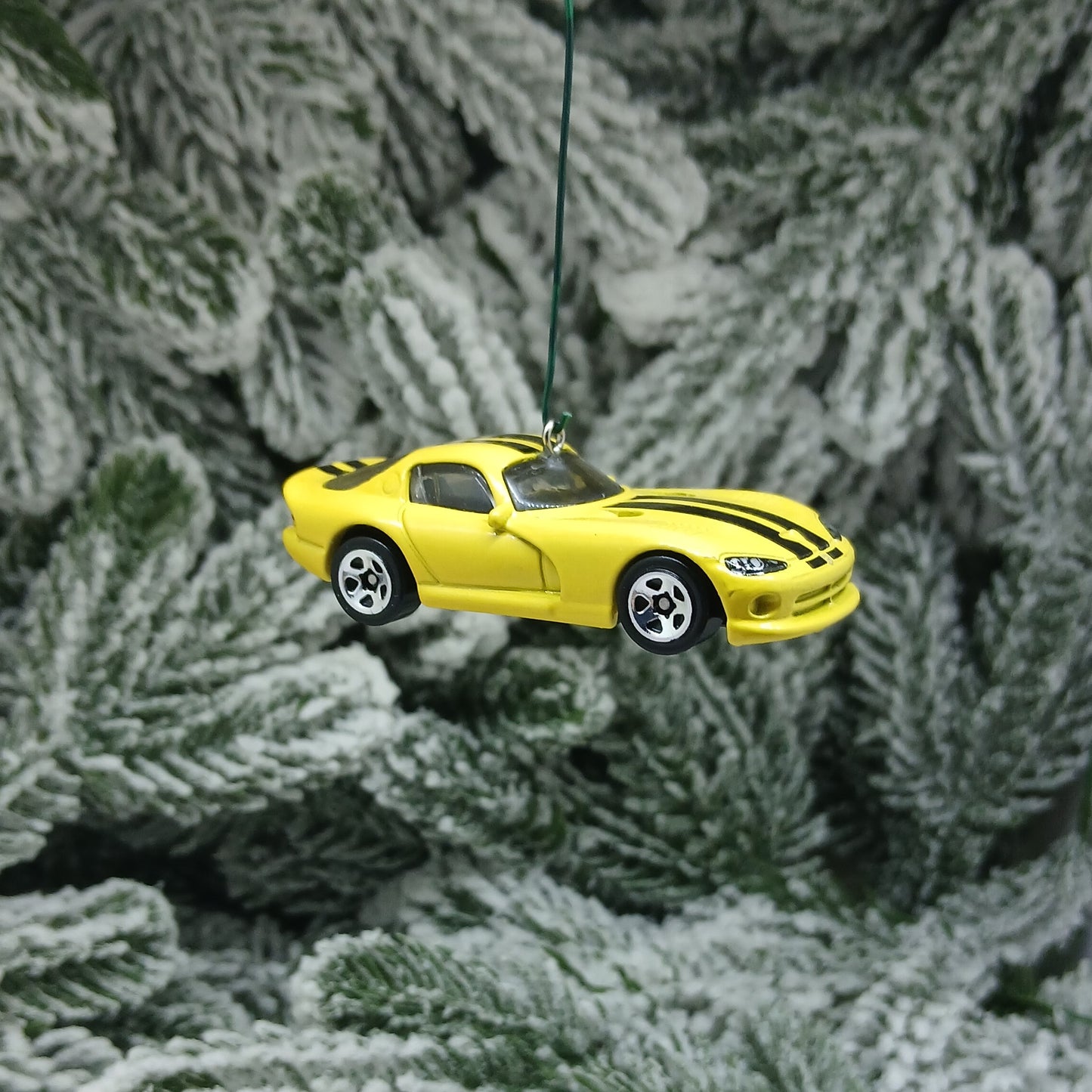 DODGE VIPER GTS Ornament Christmas Tree Decoration Unique Gift Idea 1996 - 2002 Blue Yellow