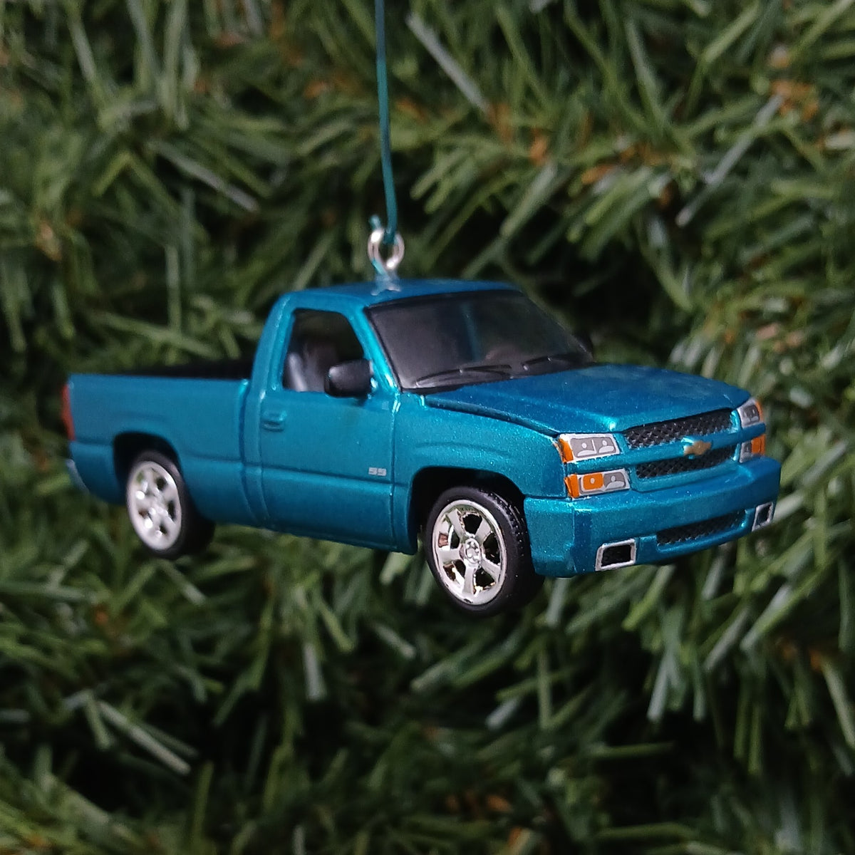 Chevy Silverado Ornament Christmas Gift 2005 Chevrolet Truck Xmas Decoration Custom SS