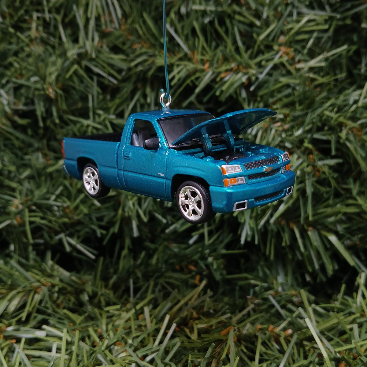 Chevy Silverado Ornament Christmas Gift 2005 Chevrolet Truck Xmas Decoration Custom SS