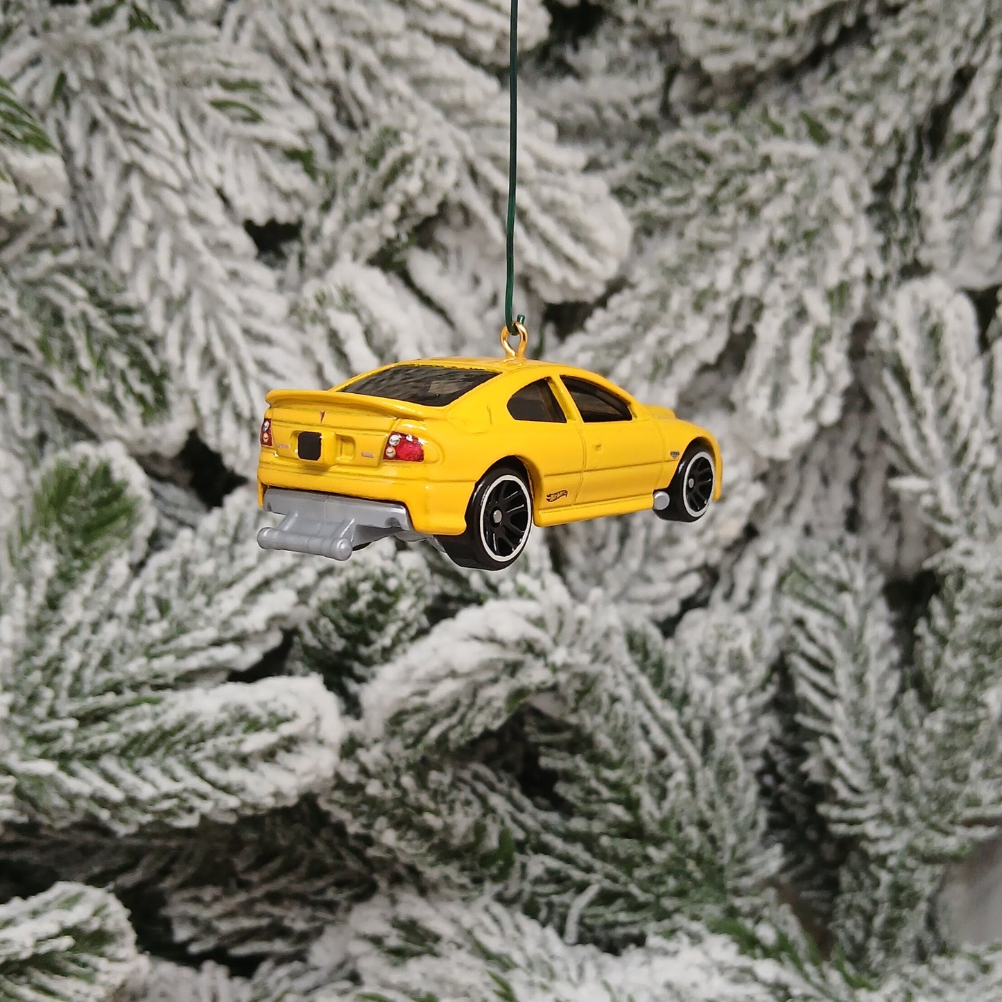 Pontiac 2006 GTO Ornament Christmas Gift Xmas Tree Decoration Yellow Drag Car