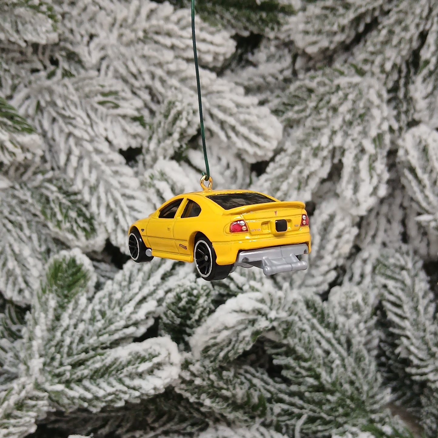 Pontiac 2006 GTO Ornament Christmas Gift Xmas Tree Decoration Yellow Drag Car