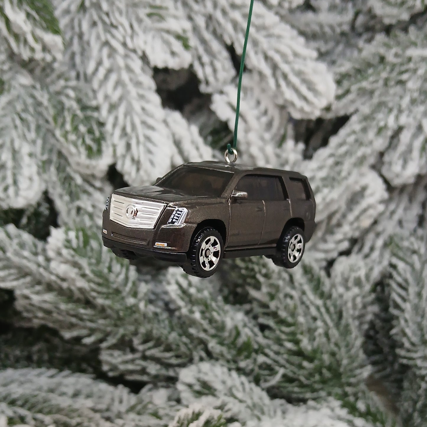 CADILLAC ESCALADE Ornament 2015 Christmas Tree Decoration Unique Xmas Gift Idea Caddy 2015 - 2020