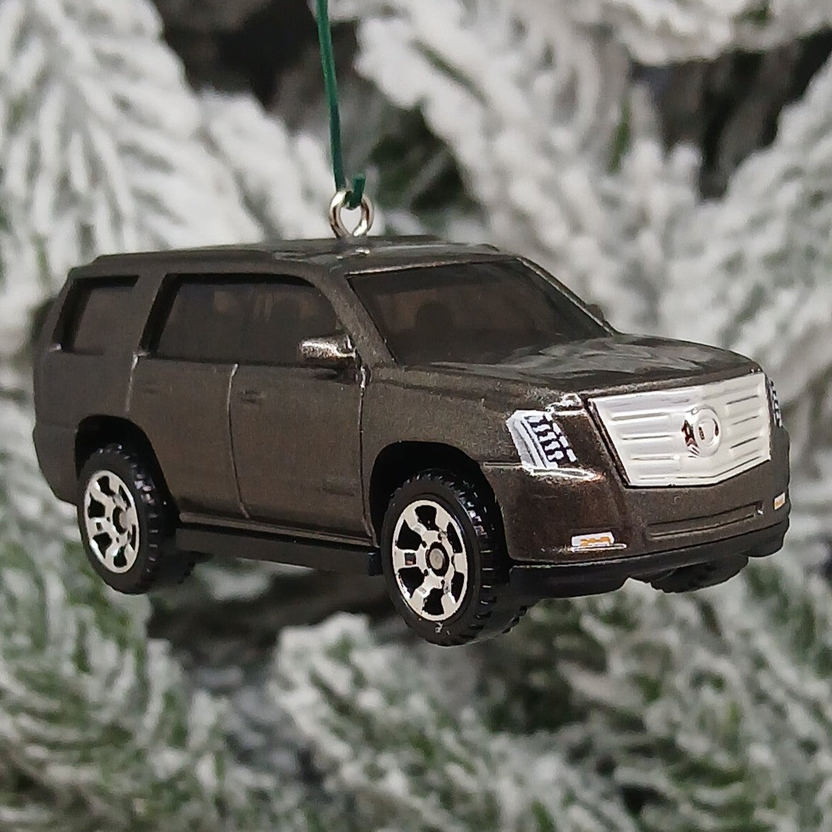 CADILLAC ESCALADE Ornament 2015 Christmas Tree Decoration Unique Xmas Gift Idea Caddy 2015 - 2020