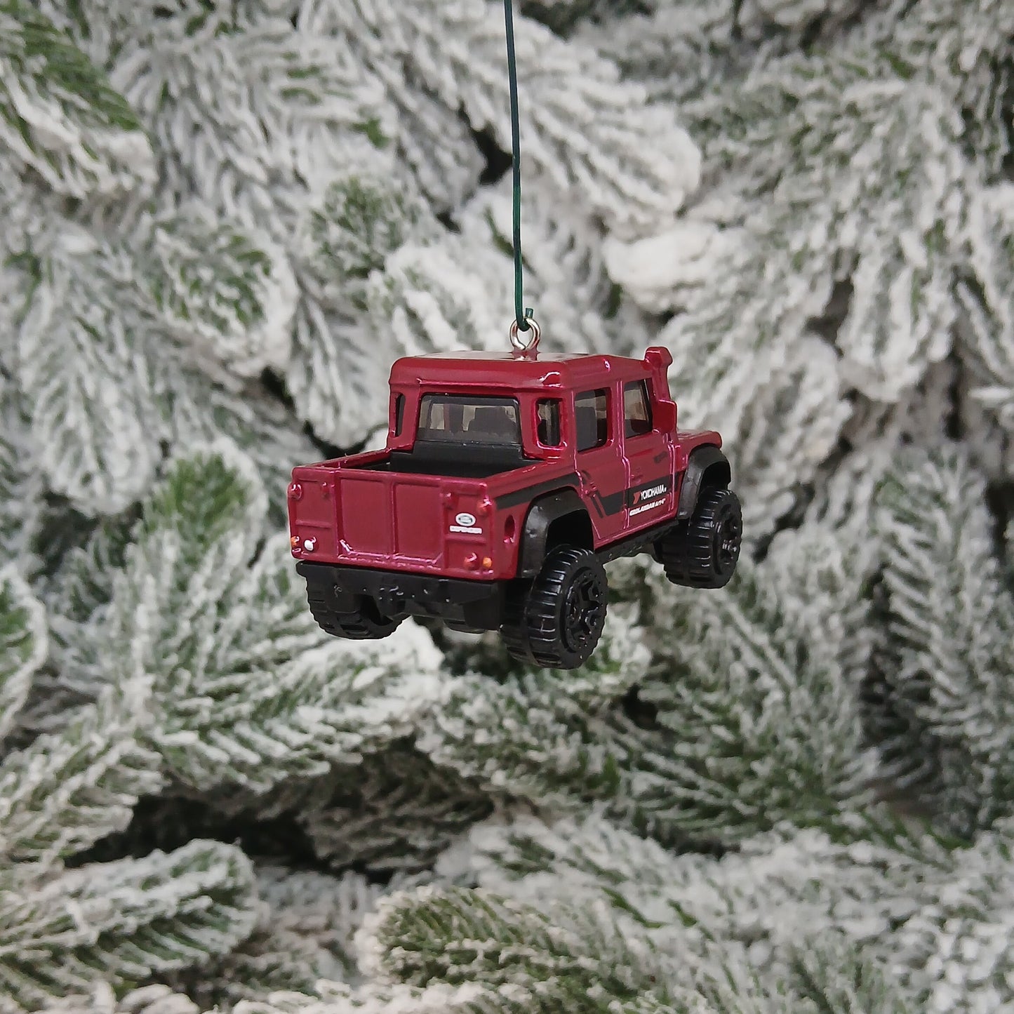 LAND ROVER Defender Ornament Christmas Tree Decoration Unique Xmas Gift Double Cab 4x4 SUV Red