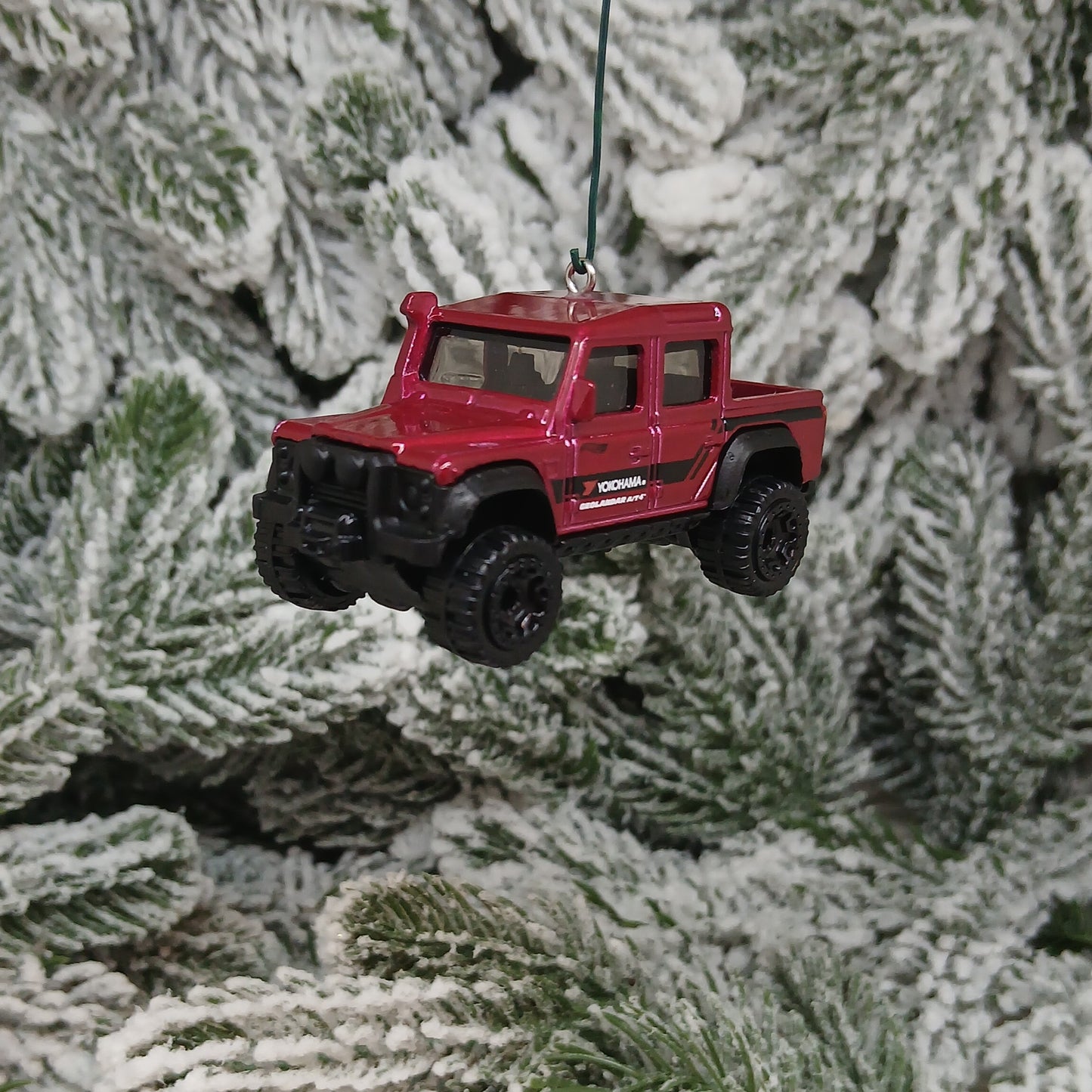 LAND ROVER Defender Ornament Christmas Tree Decoration Unique Xmas Gift Double Cab 4x4 SUV Red