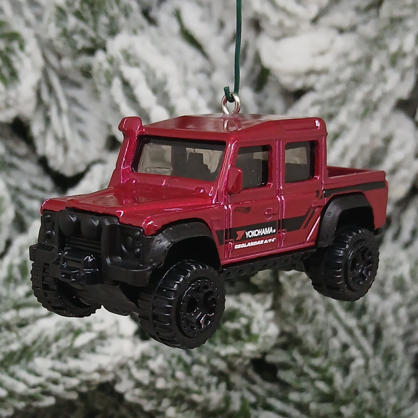 LAND ROVER Defender Ornament Christmas Tree Decoration Unique Xmas Gift Double Cab 4x4 SUV Red