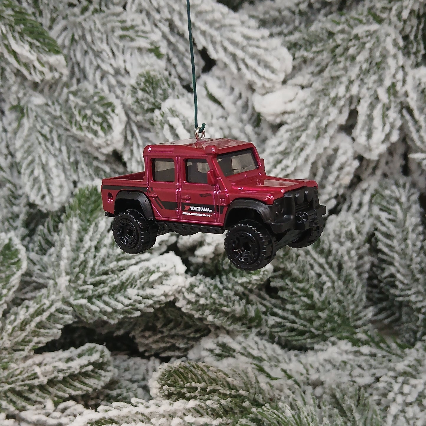 LAND ROVER Defender Ornament Christmas Tree Decoration Unique Xmas Gift Double Cab 4x4 SUV Red