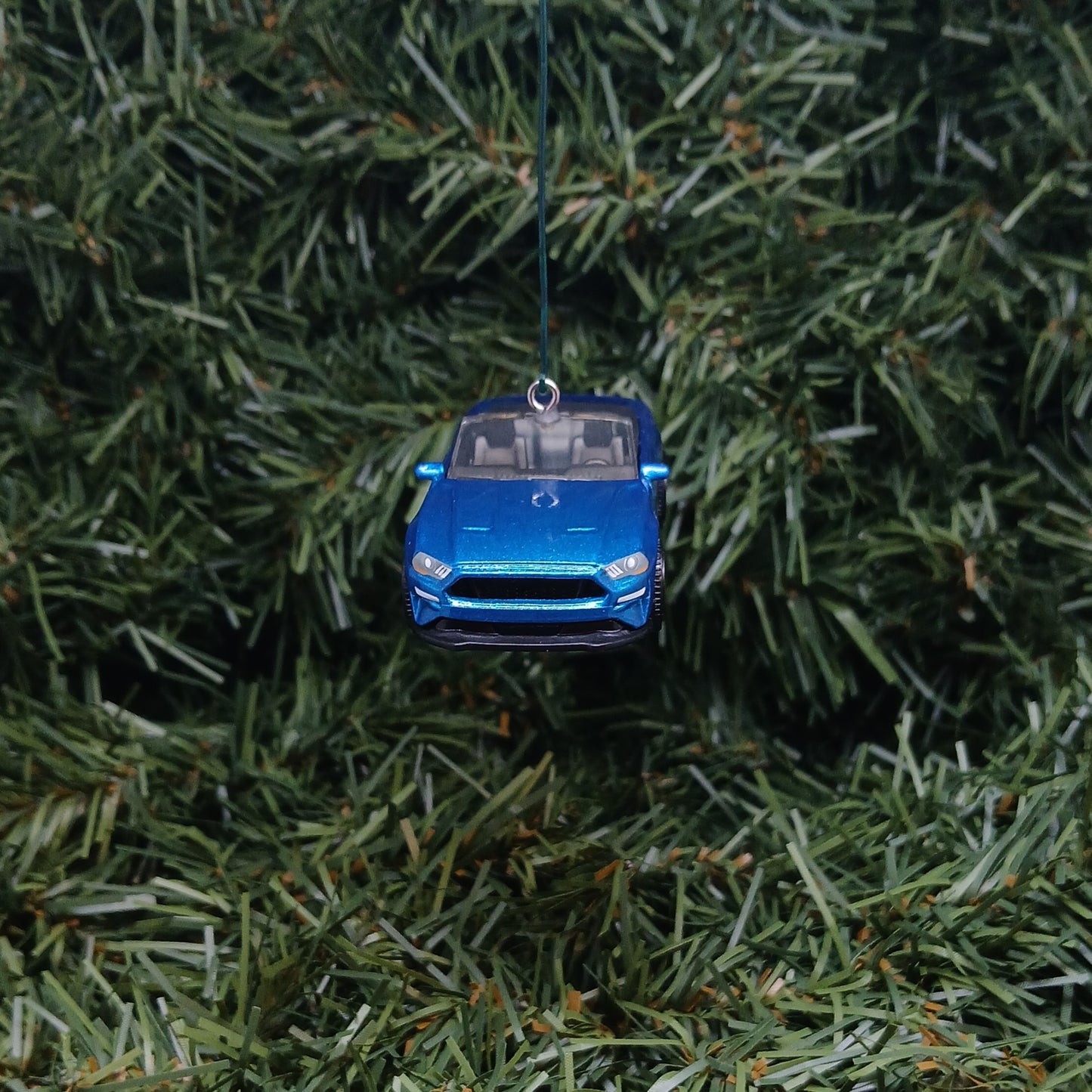 Ford Mustang 2018 Christmas Ornament Xmas Tree Decoration Gift Idea Convertible Blue Dark Red