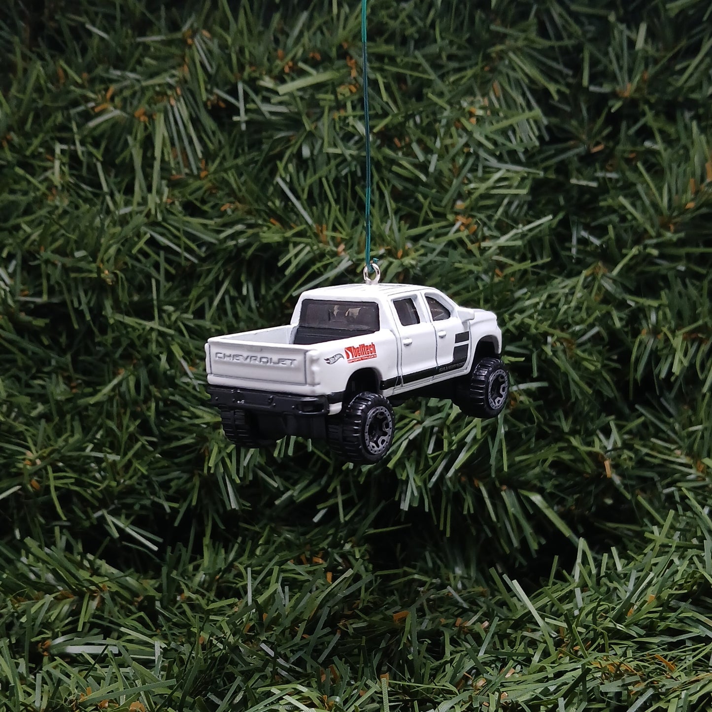 CHEVY SILVERADO Ornament Christmas Gift Idea 2019 Chevrolet Pickup Truck Xmas Tree Decoration White