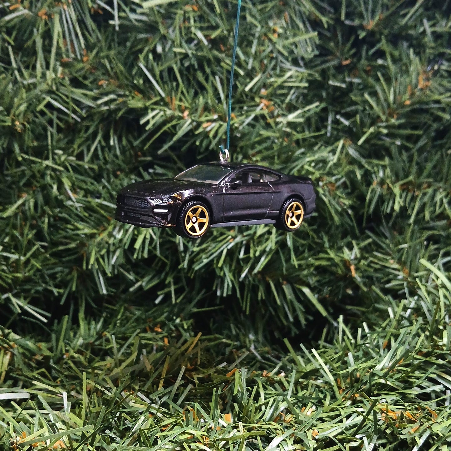 Ford 2019 Mustang Christmas Ornament Unique Gift Xmas Tree Decoration Shadow Black