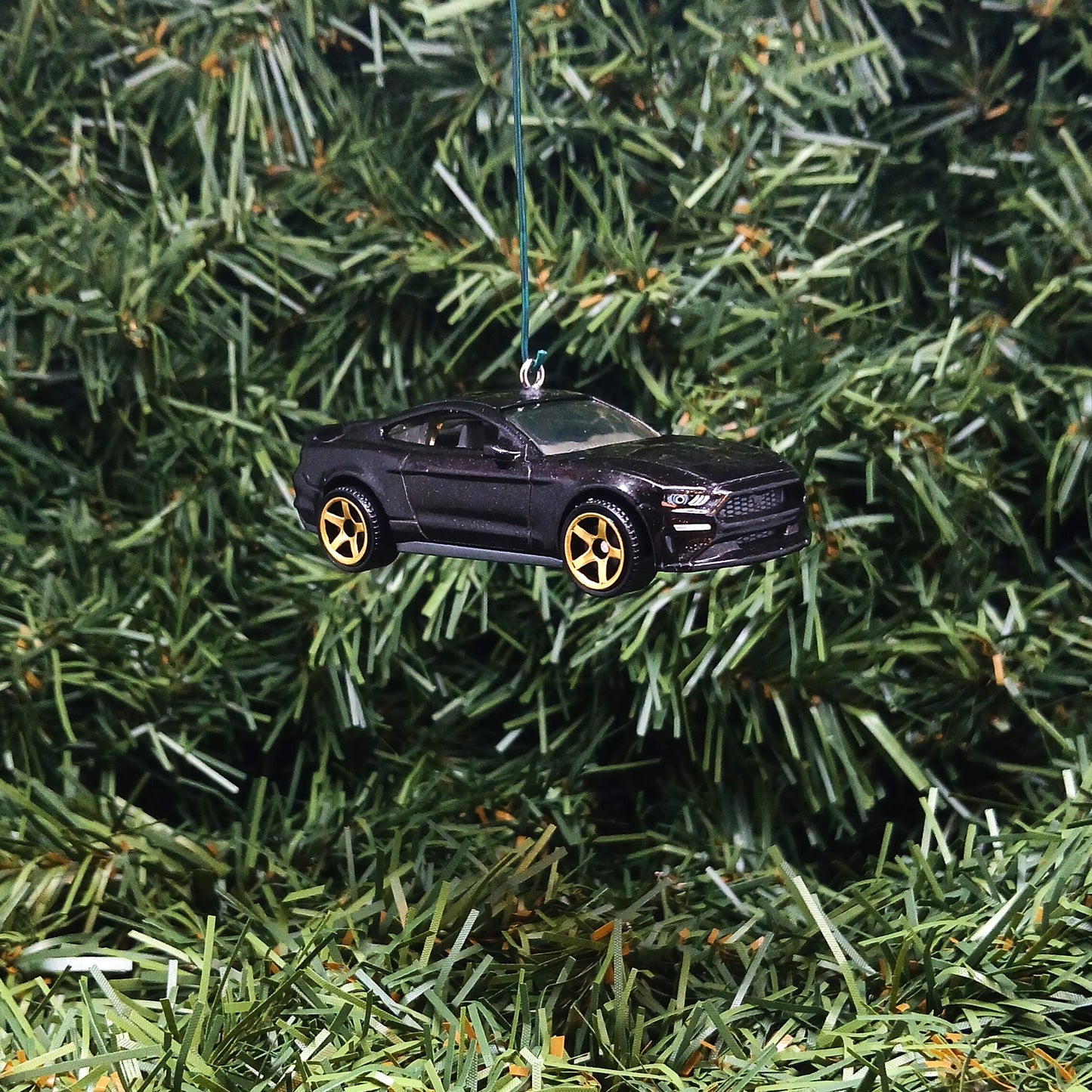 Ford 2019 Mustang Christmas Ornament Unique Gift Xmas Tree Decoration Shadow Black
