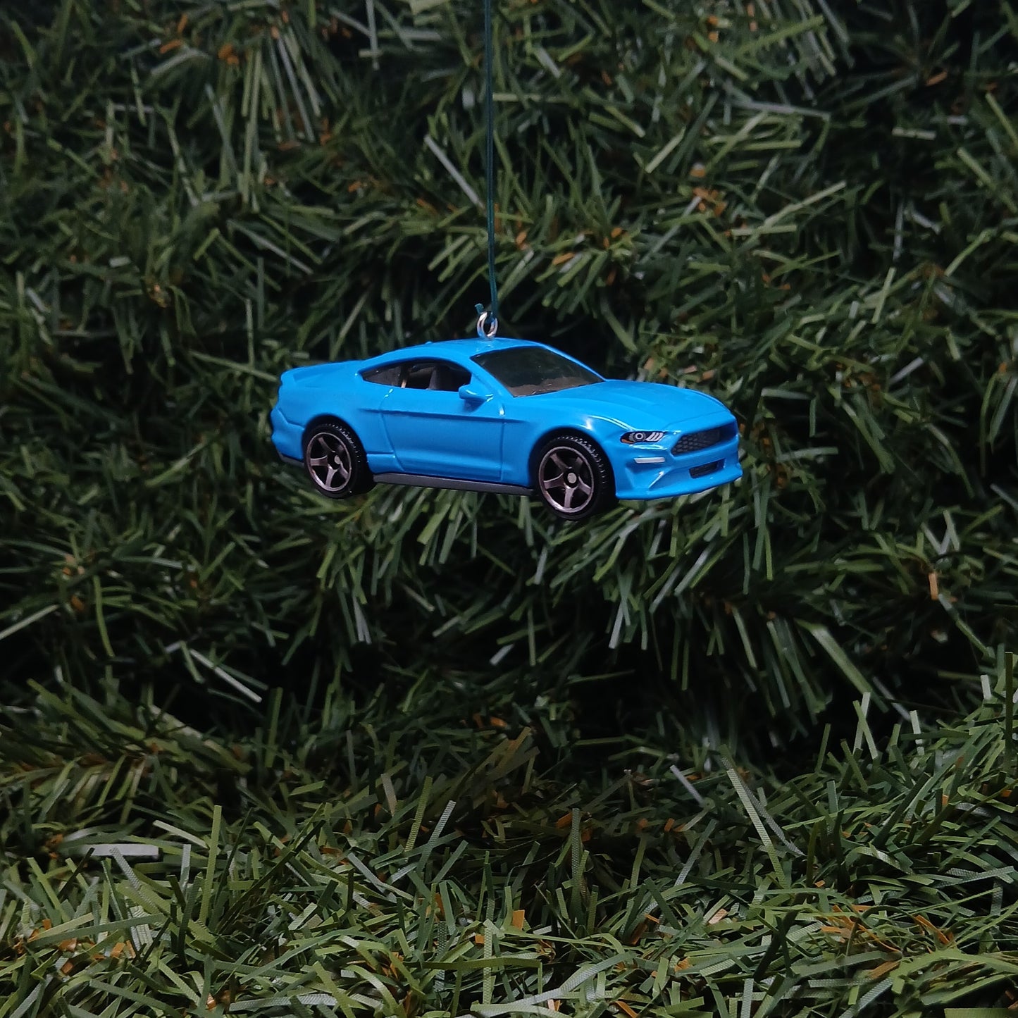 Ford 2019 Mustang Christmas Ornament Unique Gift Xmas Tree Decoration Grabber Blue