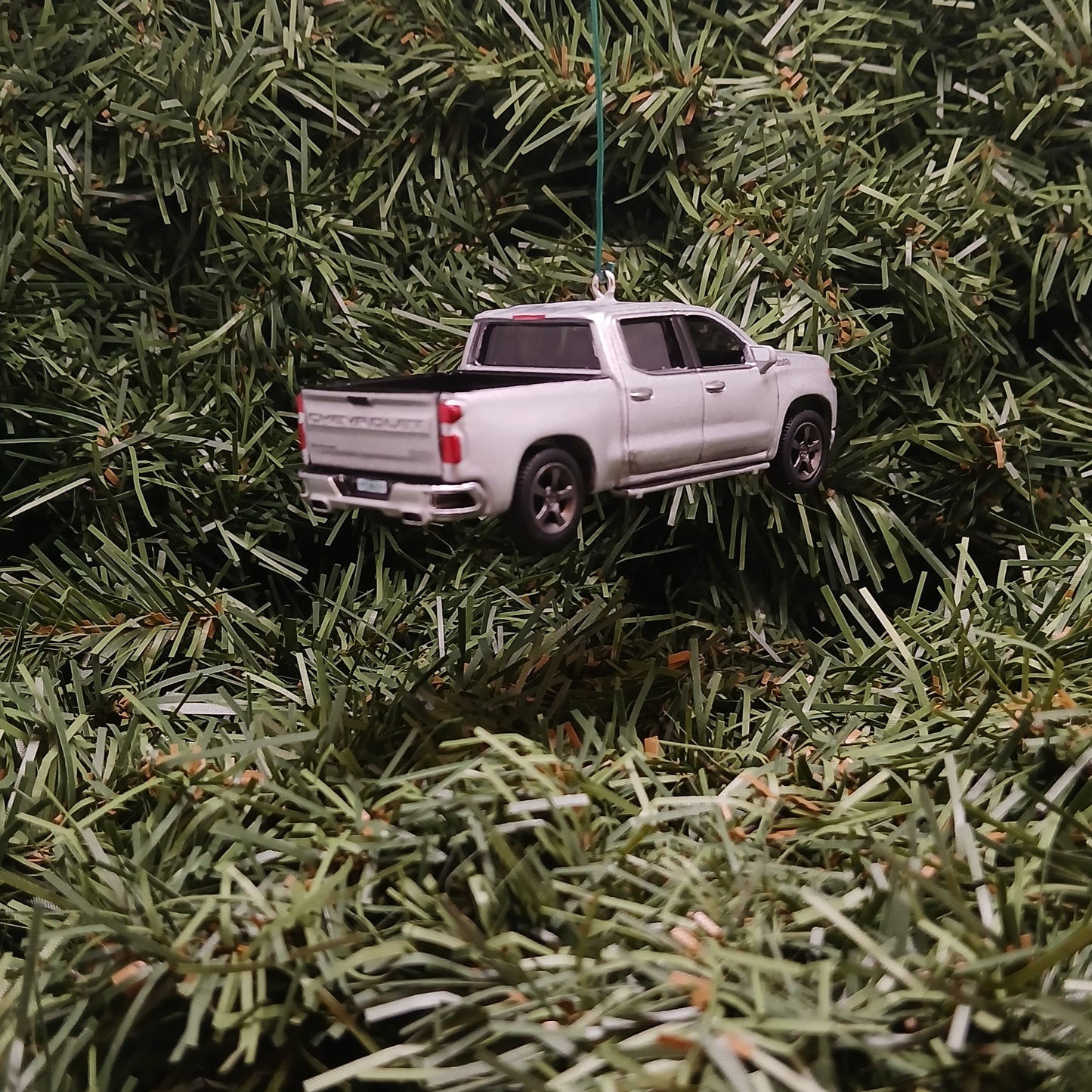 Chevy Silverado Ornament 2019 Christmas Gift Chevrolet Truck 2020 2021 Xmas Tree Decoration Silver Ice