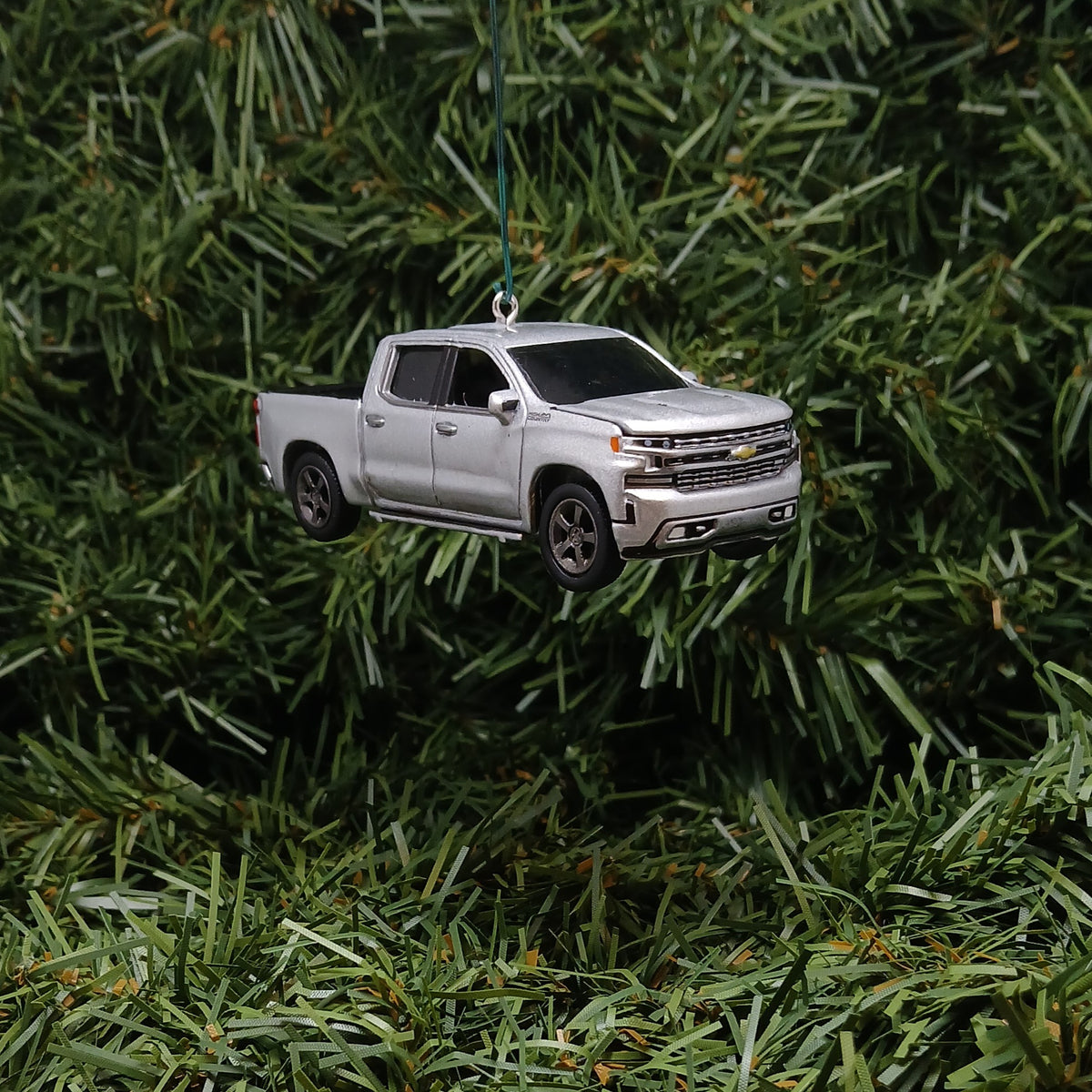 Chevy Silverado Ornament 2019 Christmas Gift Chevrolet Truck 2020 2021 Xmas Tree Decoration Silver Ice