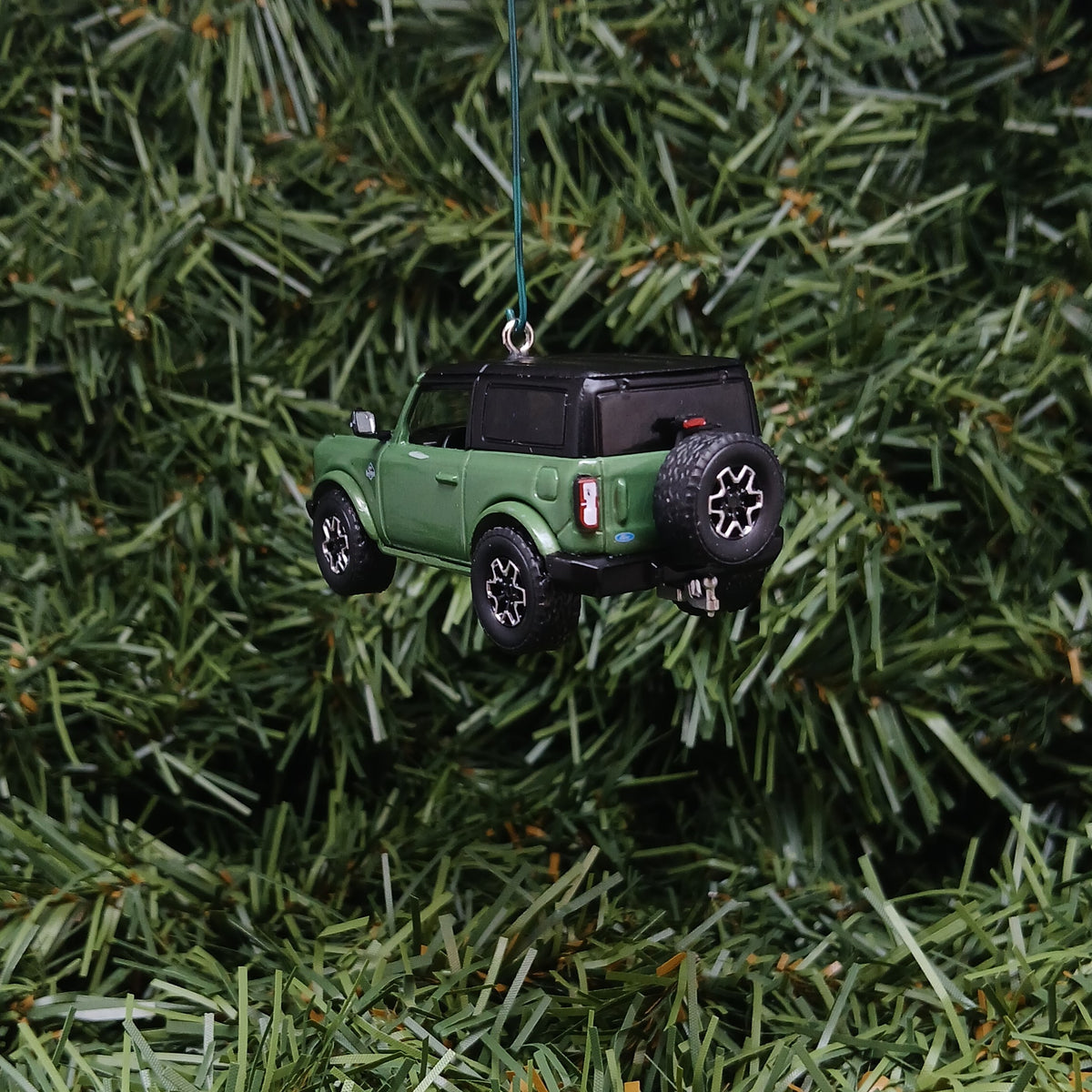 Ford Bronco Ornament Christmas Decoration Gift Idea 2022 2023 2024 2025 Green Outer Banks (Copy)