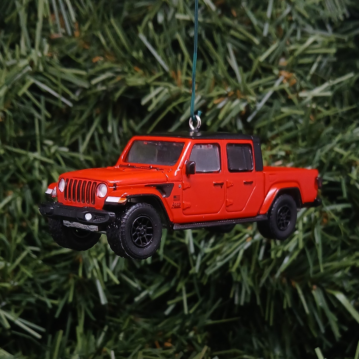 JEEP GLADIATOR Ornament Christmas Gift Idea Xmas Decoration 4x4 SUV 2020-2026 Firecracker Red