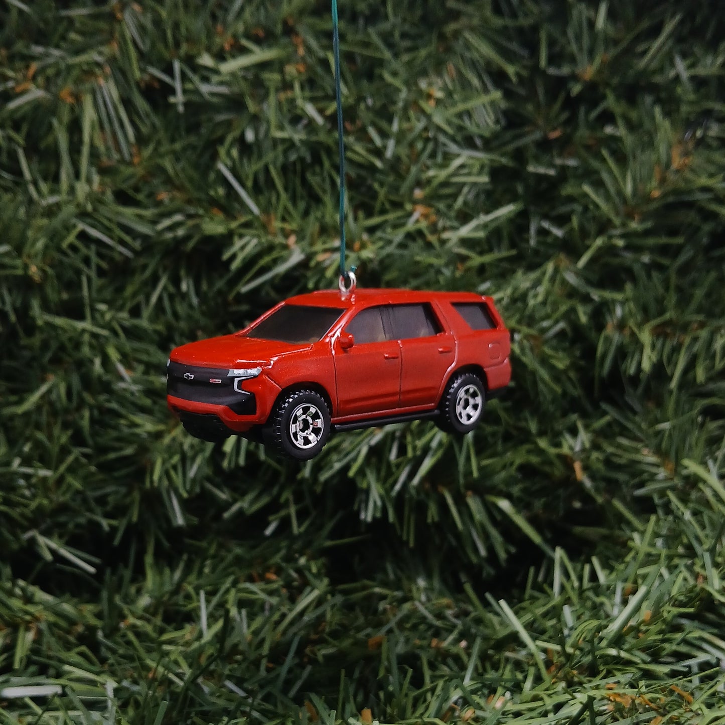 Chevy 2023 Tahoe Ornament Christmas Gift Chevrolet SUV Xmas Tree Decoration 2021-2024 Red