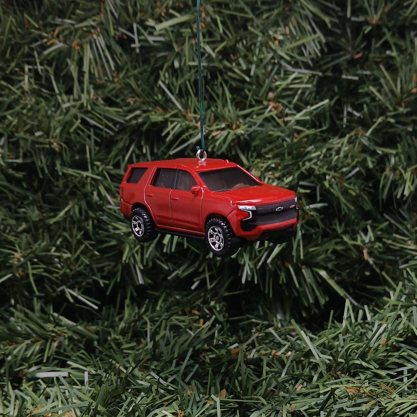 Chevy 2023 Tahoe Ornament Christmas Gift Chevrolet SUV Xmas Tree Decoration 2021-2024 Red