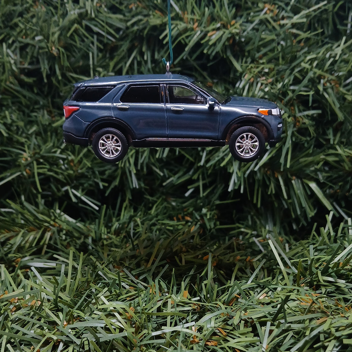 FORD EXPLORER Ornament Christmas Decoration Unique Gift 2024 Stone Blue suv