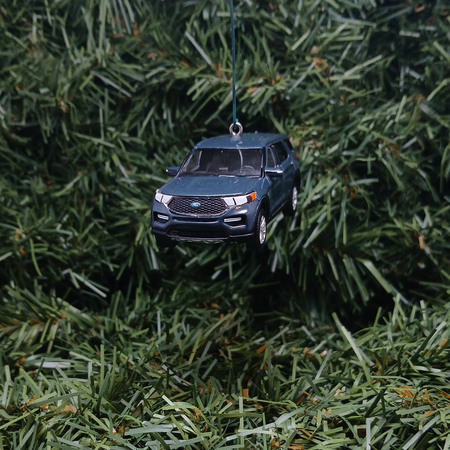 FORD EXPLORER Ornament Christmas Decoration Unique Gift 2024 Stone Blue suv