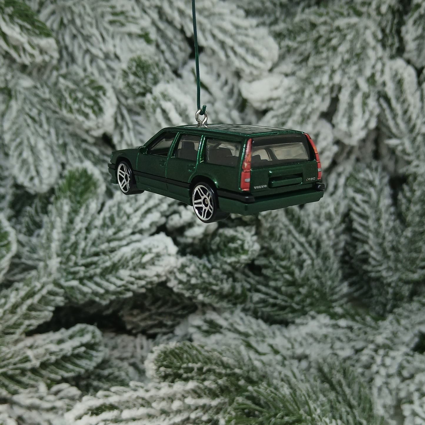 Volvo 850 Estate Ornament Christmas Tree Decoration Unique Gift 1993-1997 Wagon Green Yellow Black Red