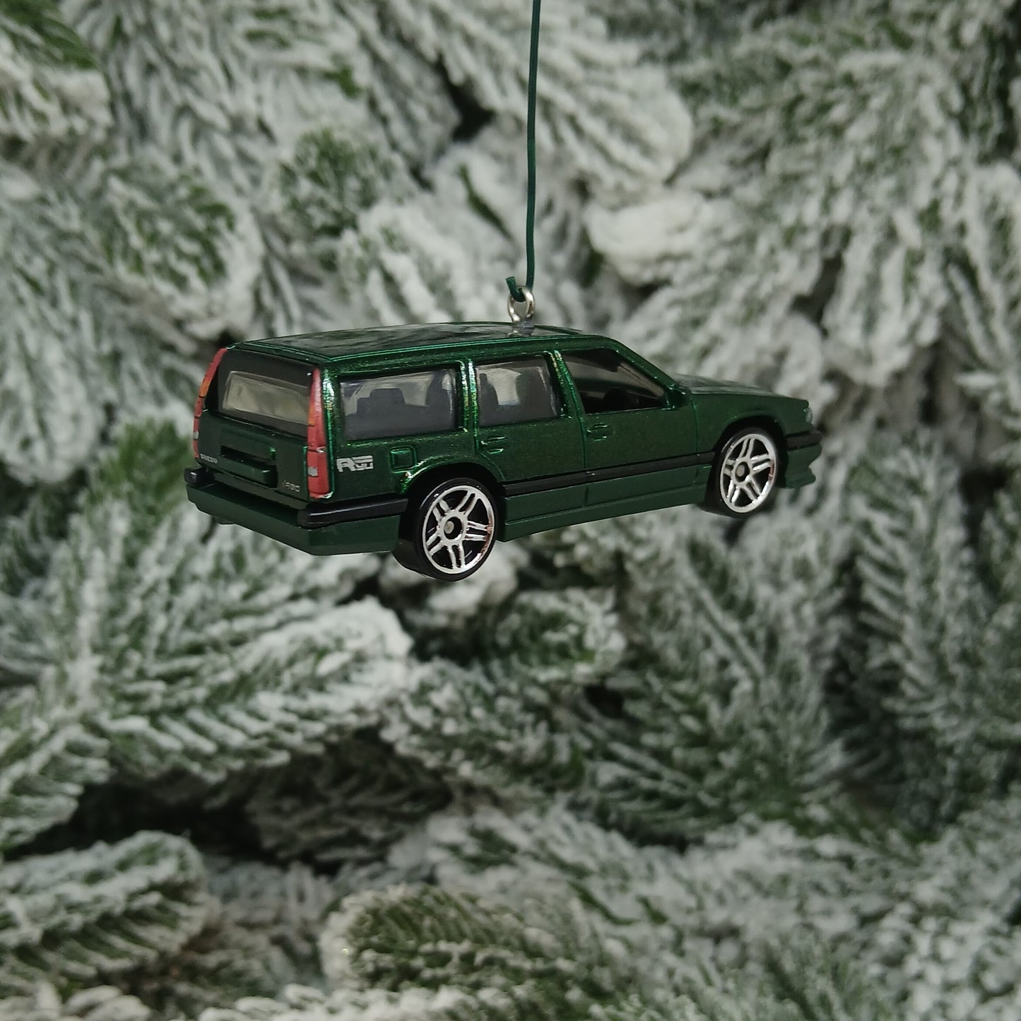 Volvo 850 Estate Ornament Christmas Tree Decoration Unique Gift 1993-1997 Wagon Green Yellow Black Red