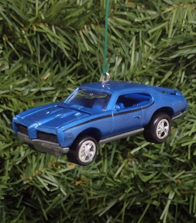 PONTIAC GTO JUDGE 1969 Ornament Christmas Tree Decoration Unique Automotive Xmas Gift Idea Blue