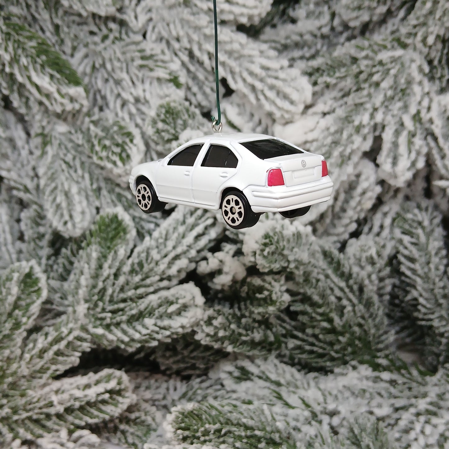 VW Jetta Ornament Christmas Gift Volkswagen Xmas Tree Decoration White Licensed