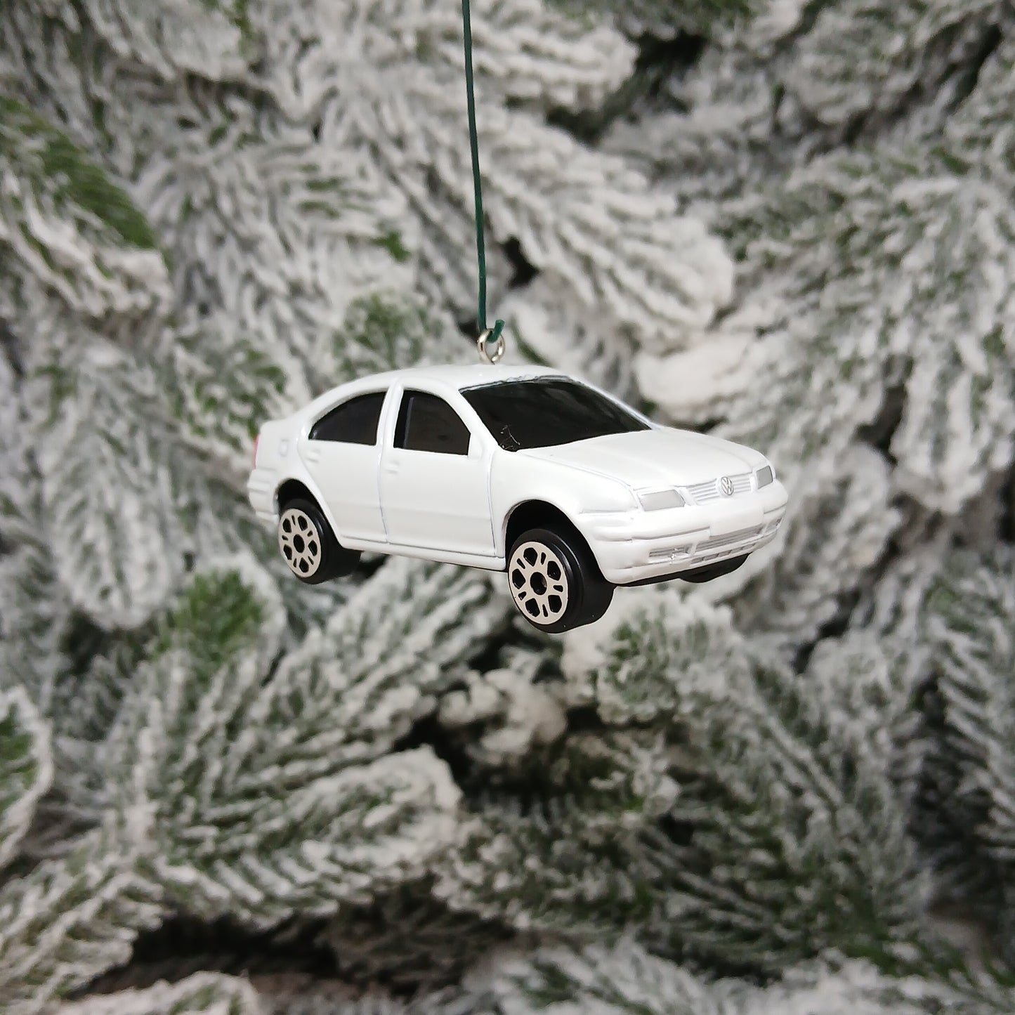 VW Jetta Ornament Christmas Gift Volkswagen Xmas Tree Decoration White Licensed