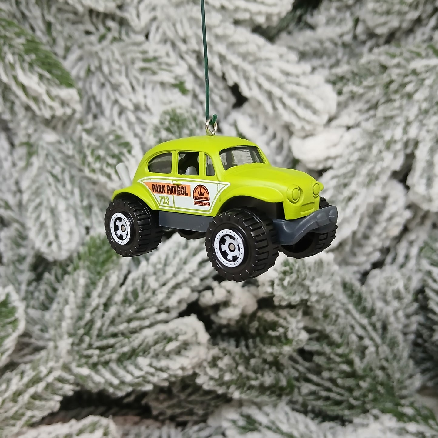 VW Beetle 4x4 Christmas Ornament Gift Idea Volkswagen Off Road Green Tan Licensed