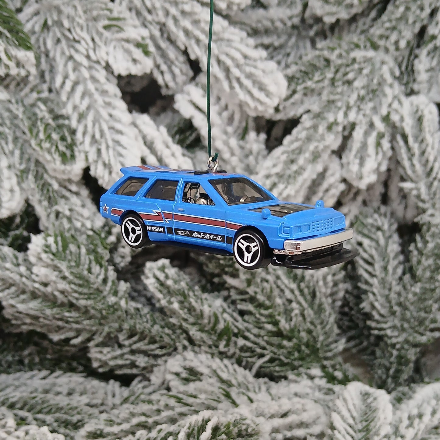 NISSAN Maxima Wagon Christmas Ornament Unique Gift Car Xmas Tree Decoration