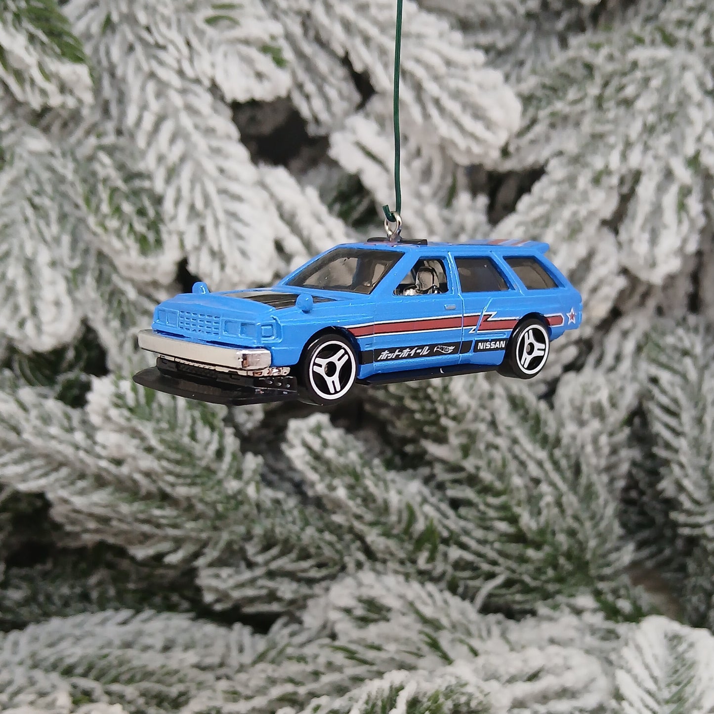 NISSAN Maxima Wagon Christmas Ornament Unique Gift Car Xmas Tree Decoration