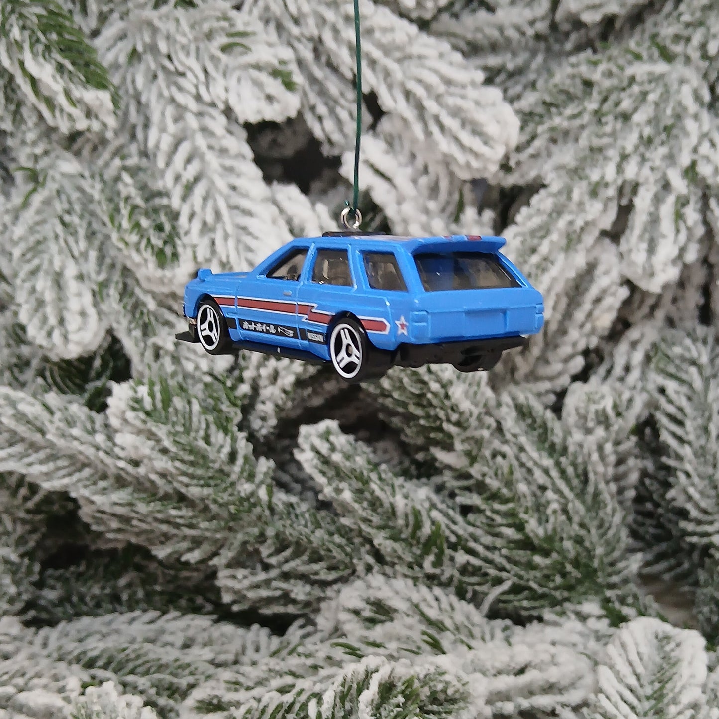 NISSAN Maxima Wagon Christmas Ornament Unique Gift Car Xmas Tree Decoration