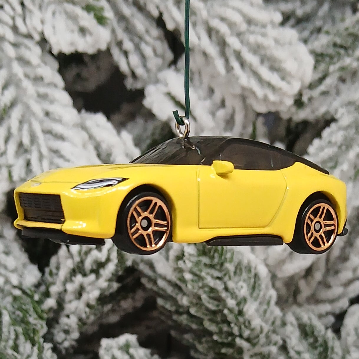 NISSAN Z Christmas Ornament Unique Gift Car Xmas Tree Decoration Yellow